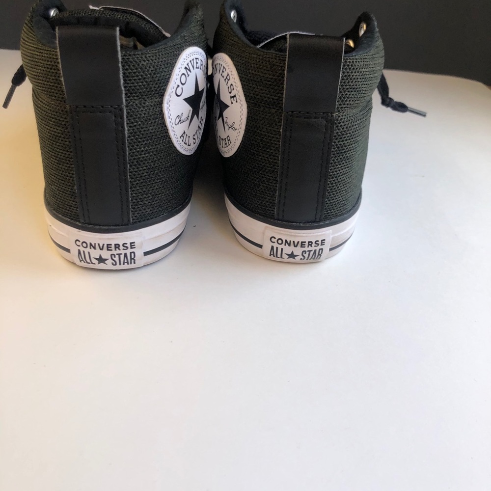 Converse - Picture 3 of 9